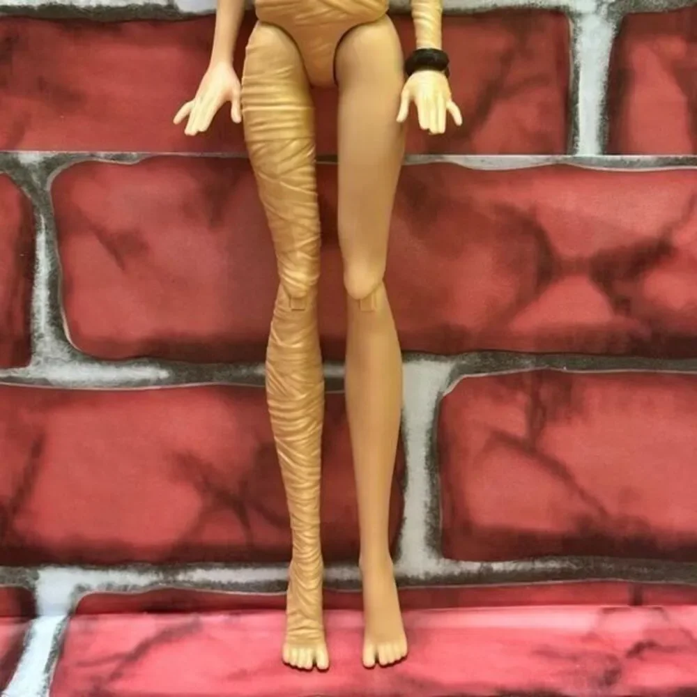 Monster High Cleo De Nile Nude doll